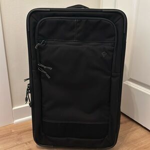 First Tactical luggage EXECUTIVE ROLLER 38L like new